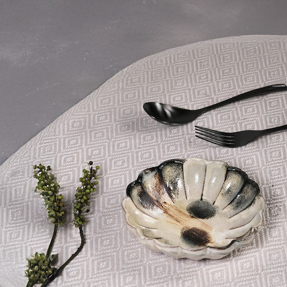 信楽焼 輪花 中鉢 / 取り皿