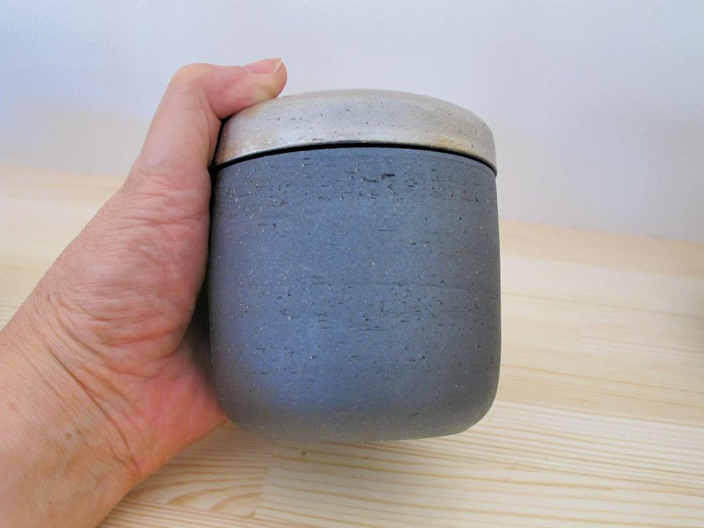 伝統工芸 信楽焼の手元供養 分骨用ミニ骨壺 ふるさと 明星 筒型 Sサイズ