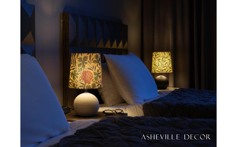 【mimi lamp】ミミランプ（白） - ウィリアムモリス ヴァイン（日本製）テーブルスタンド・照明