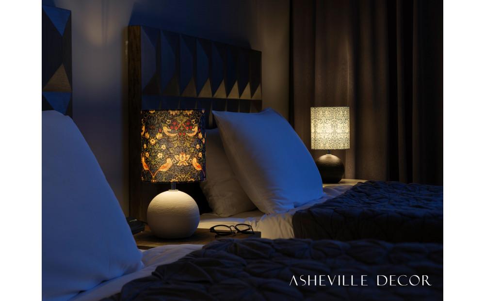 【mimi lamp】ミミランプ（白） - ウィリアムモリス いちご泥棒（日本製）テーブルスタンド・照明