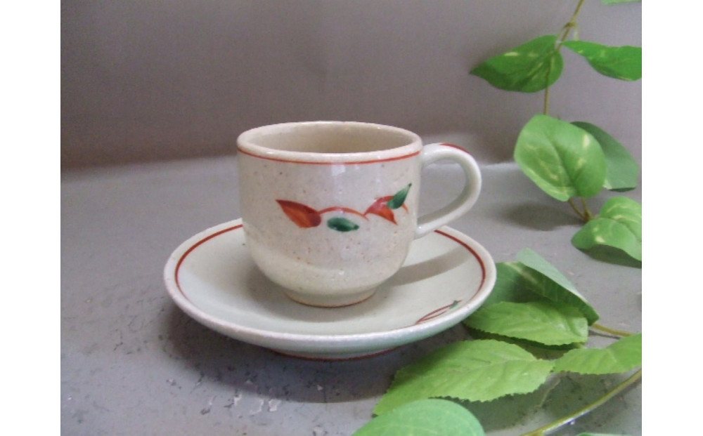 【信楽焼】白釉上絵付カップ＆ソーサー　　　うつわ　nwu-025