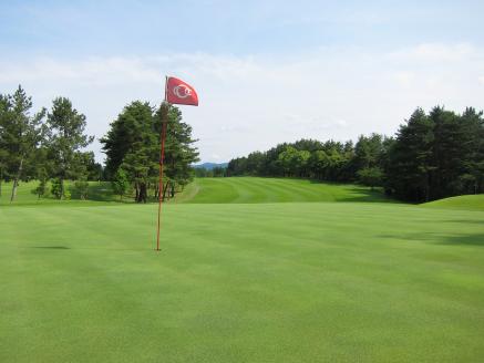 近江カントリー倶楽部 平日2名様 セルフプレー券 [0289]