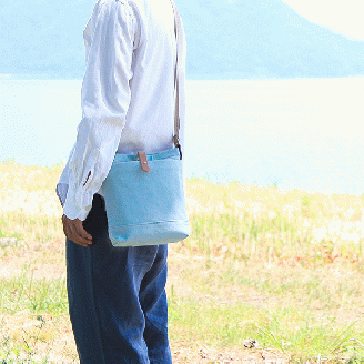 【J-401】HOSOIFUKUROMONO　キャンバスショルダーＳ　キャメル［高島屋選定品］