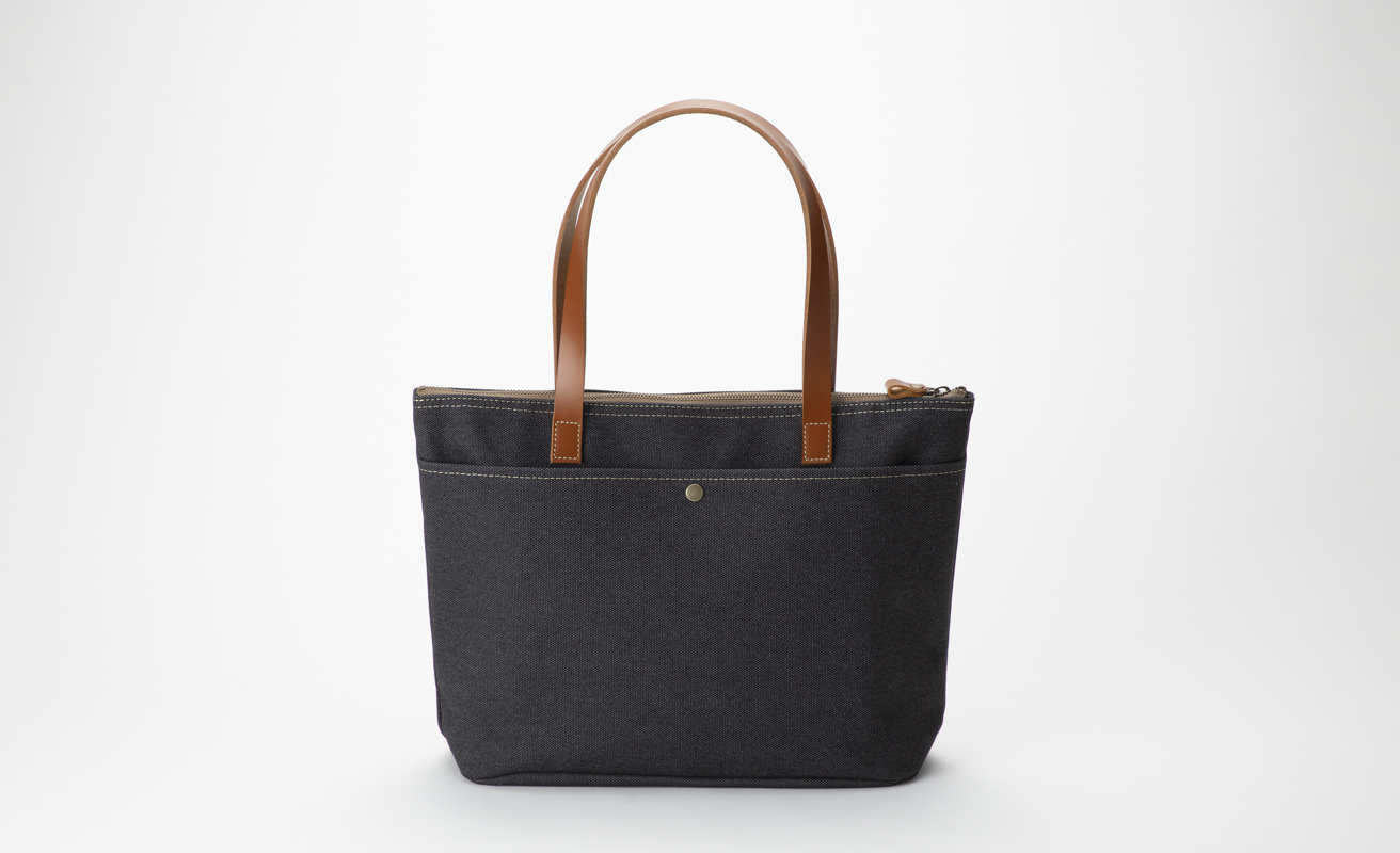 【J-252】ｋｉｉ工房　帆布かばん　天Ｆトート楕円底Ｍ　 先染め黒【高島屋選定品】