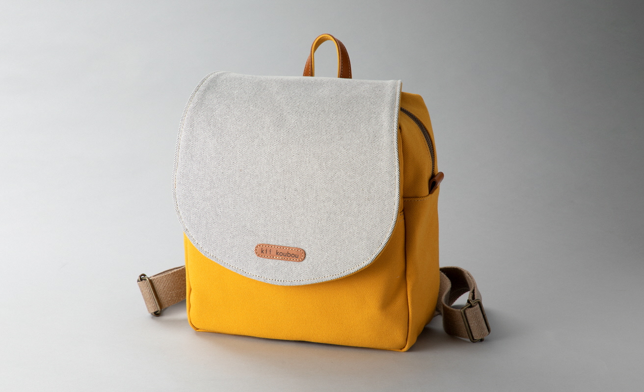 【J-241】ｋｉｉ工房　帆布かばん　かぶせプランプリュック　マスタード【高島屋選定品】
