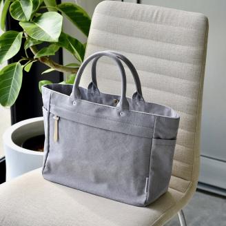 【J-437】HOSOIFUKUROMONO　ミディアムトートバック　グレー［高島屋選定品］