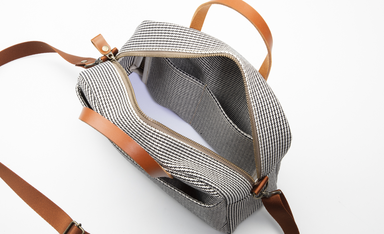 【J-256】ｋｉｉ工房　帆布かばん　２ｗａｙプチボストンショルダー　千鳥柄【高島屋選定品】