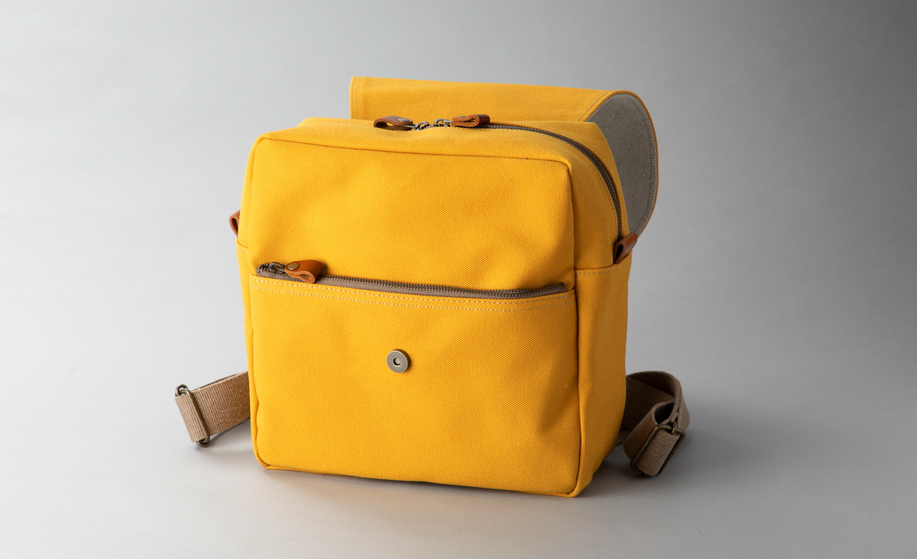 【J-241】ｋｉｉ工房　帆布かばん　かぶせプランプリュック　マスタード【高島屋選定品】