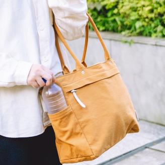 【J-445】HOSOIFUKUROMONO　ワイドトートバッグ　マスタード［高島屋選定品］