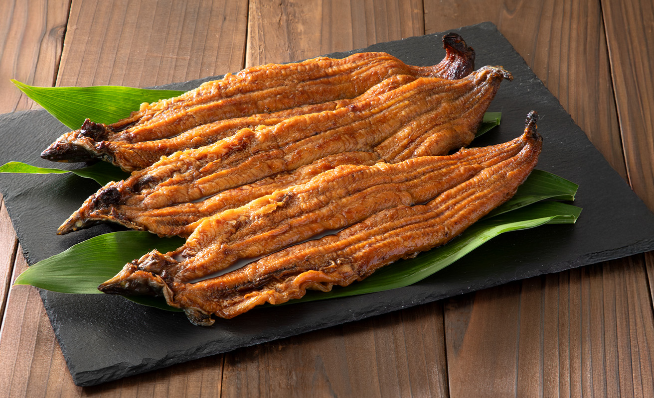 【B-821】近江今津 西友 うなぎ炭火焼蒲焼 3尾／計約340ｇ・きも吸詰合せ B［高島屋選定品］