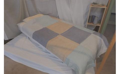 近江ちぢみ パッチワーク布団 麻絲商会 滋賀県 東近江市 AB03 近江ちぢみ パッチワーク 布団 掛布団 麻 吸水性 速乾性 さらさら 手触り 夏 涼しい 快適 寝具 洗える 肌触り 天然素材 おしゃれ デザイン 軽量 通気性