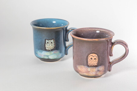 マグカップ「フクロウ」ペア 株式会社 布引焼窯元 滋賀県 東近江市 A-A04 布引焼 マグカップ フクロウ 陶器 ペア