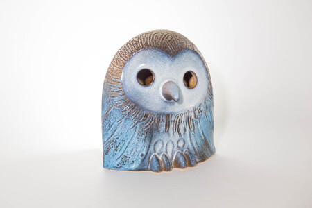フクロウ置物「まなざし」(小)（ブルー、グリーン、イエロー、ピンク）　B-D08　株式会社 布引焼窯元