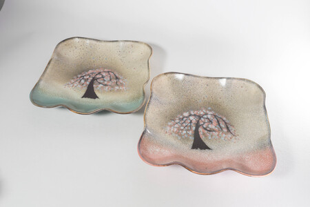 フリル角鉢「桜」（グリーン、ピンク）　B11　株式会社 布引焼窯元