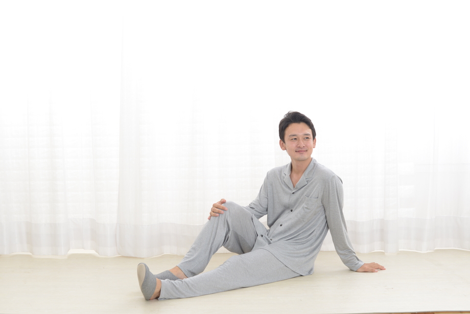 リヨセル＆シルク テーラーカラー前開き メンズパジャマ 株式会社ラブリー 滋賀県 東近江市 F-A02 紳士 男性用 ルームウェア 部屋着 上下セット 快眠 肌触りなめらか