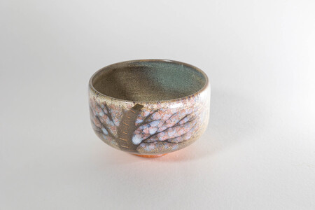 抹茶椀「桜」 株式会社 布引焼窯元 滋賀県 東近江市 I04 抹茶碗 茶碗 茶器 桜 和食器 陶器 工芸品 伝統