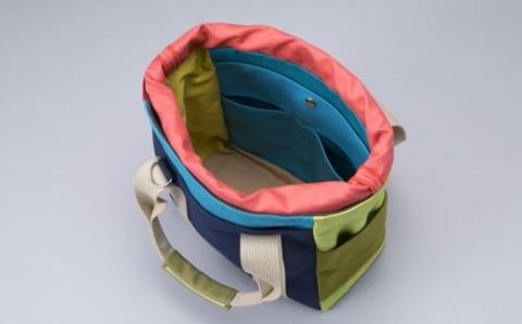 帆布鞄 イヌイット カラフル 巾着トートショルダー 高島屋洛西店 滋賀県 東近江市 G08 トートバッグ ショルダーバッグ 巾着バッグ 帆布 鞄 手提げ 肩掛け カラフル