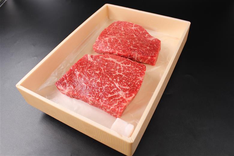 特選近江牛　赤身ステーキ【200ｇ×２枚】 B-C04 株式会社びわこフード(近江牛専門店 万葉)