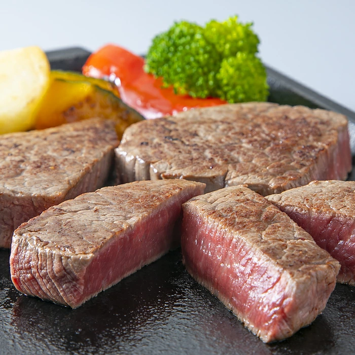 岩井亭 近江牛 ヒレミニステーキ5枚(計350g)・冷凍生ハンバーグ150g×3個[高島屋選定品］ (株)高島屋洛西店 滋賀県 東近江市 G18 ステーキ ハンバーグ