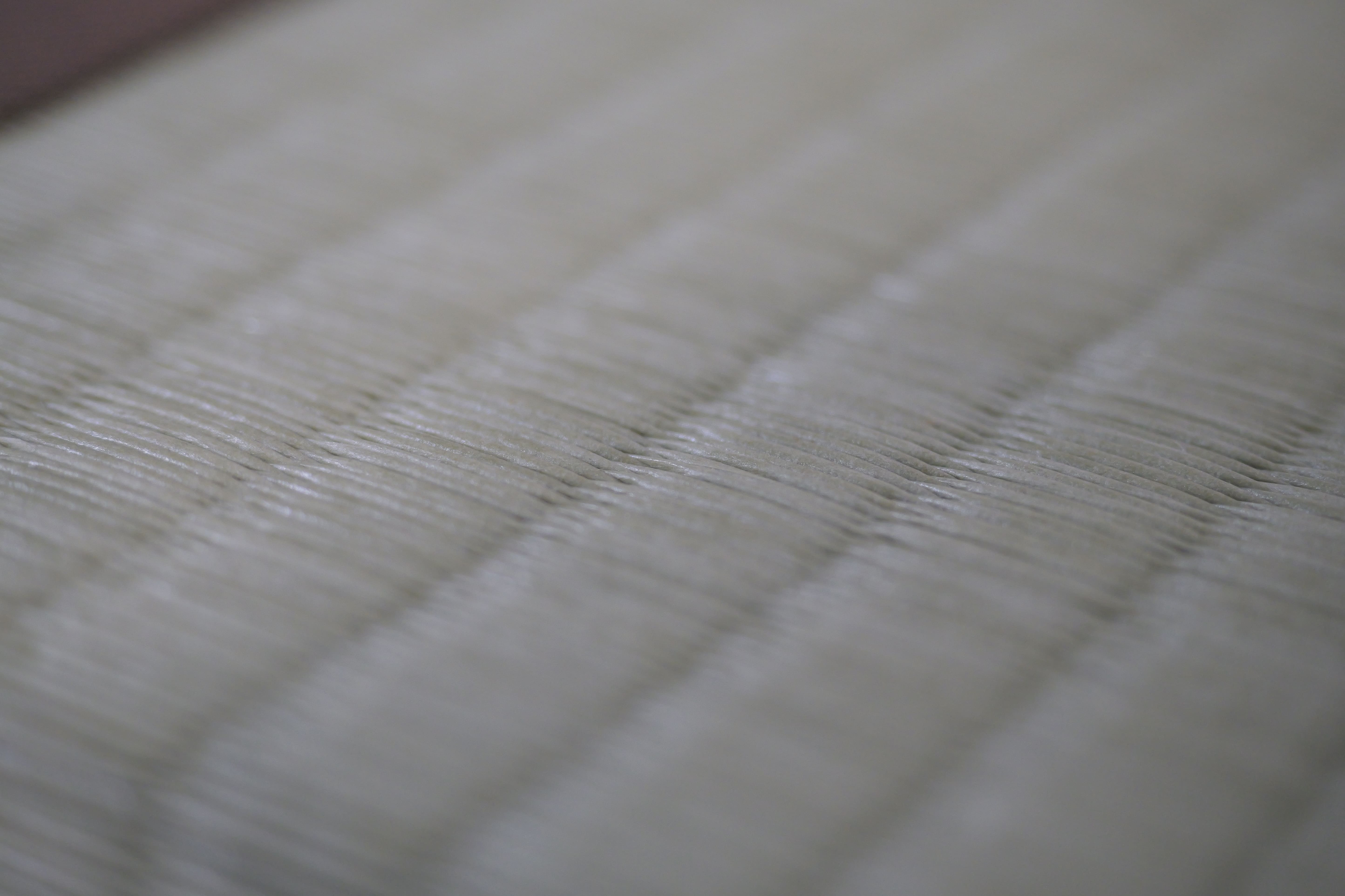 国産イ草 人形台（グリーン、ブラウン） 畳増 滋賀県 東近江市 O-H03 国産イ草 人形台 ディスプレイ台 畳 人形 飾り台 和風 和モダン インテリア 記念品 プレゼント ギフト 台座