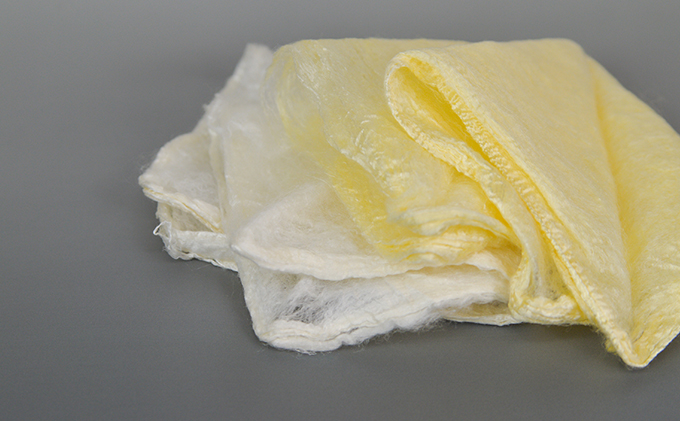 「近江真綿」美容洗顔シート 角真綿4枚セット（繭玉付き）