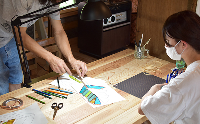 ステンドグラス体験（オーナメントづくり）