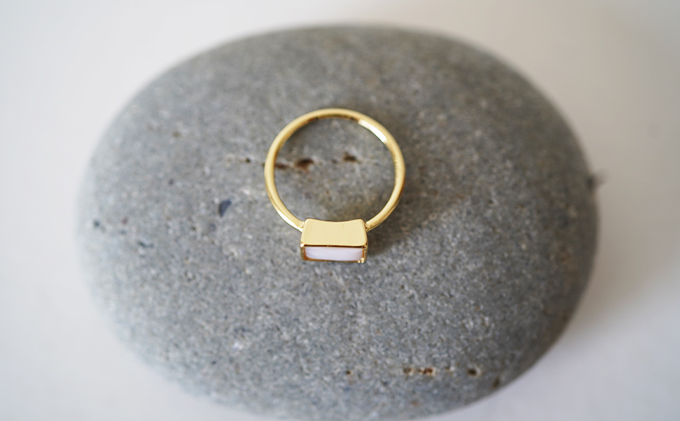 池蝶貝（イケチョウガイ）レグタングルリング【10号】