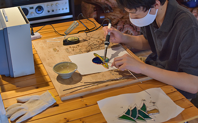 ステンドグラス体験（オーナメントづくり）