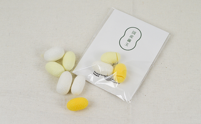 「近江真綿」美容洗顔シート 角真綿4枚セット（繭玉付き）