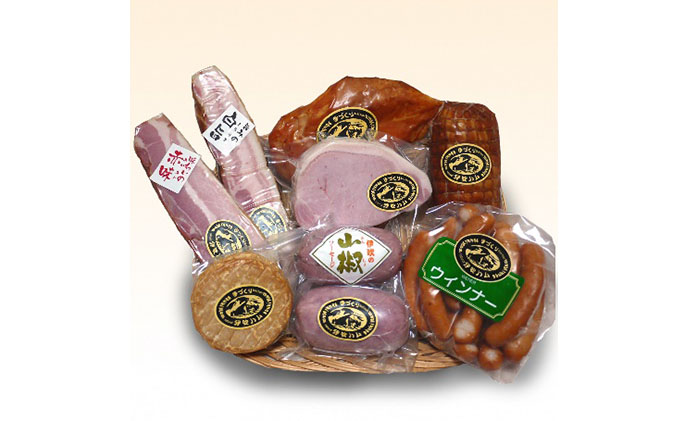 ハム 伊吹の味わいハム セット 定期便 年3回 ロースハム 山椒 ソーセージ ウィンナー ウインナー ベーコン アイスバイン 詰め合わせ ギフト アウトドア キャンプ BBQ 肉 お肉 豚 豚肉