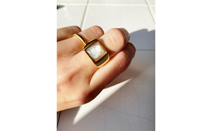 池蝶貝（イケチョウガイ）スクエアリング【18号】