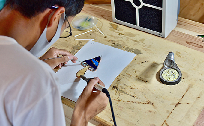 ステンドグラス体験（オーナメントづくり）