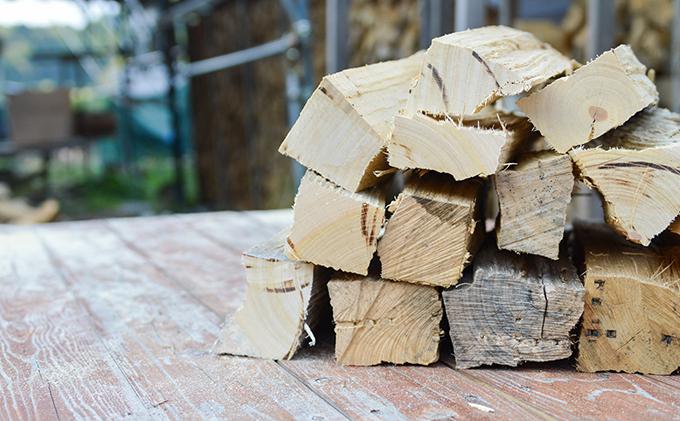 プレミアム薪ホワイト（20kg）