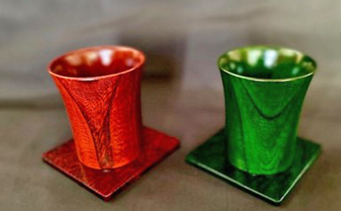 usiru木製コップ＋コースター　ペアセット　赤＋緑