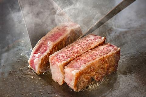 【近江牛 リブステーキ】肉 牛肉 ブランド牛 三大和牛 滋賀県 竜王 冷凍 贈り物 ギフト プレゼント