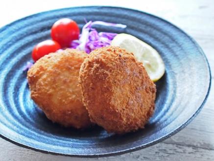 【近江牛 フライトリオ】肉 牛肉 コロッケ ハンバーグ カツ メンチカツ ブランド牛 三大和牛 近江牛 和牛 黒毛和牛 ミンチ 冷凍 お弁当 おかず お惣菜 滋賀県 竜王