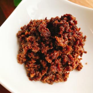 【近江牛 肉味噌そぼろ】肉 牛肉 肉みそ そぼろ ミンチ ブランド牛 三大和牛 和牛 黒毛和牛 冷凍 お弁当 おかず お惣菜 滋賀県 竜王