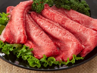 【近江牛 定期便【茜色の会】全3回】肉 牛肉 ブランド牛 三大和牛 和牛 黒毛和牛 贈り物 ギフト プレゼント 冷凍 滋賀県 竜王