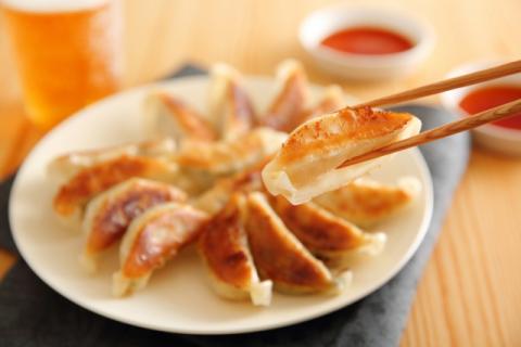 【近江牛餃子 60個】肉 牛肉 ミンチ ブランド牛 近江牛 三大和牛 和牛 黒毛和牛 冷凍 お弁当 おかず お惣菜 おつまみ 滋賀県 竜王