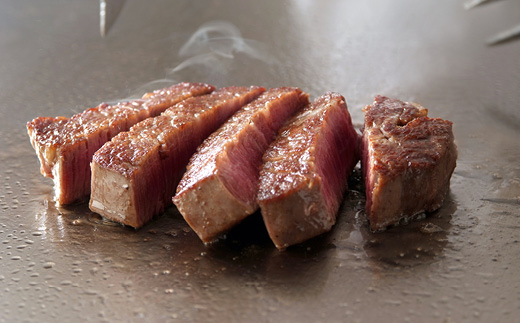 【近江牛 ステーキ用(ヒレ1枚)】肉 牛肉 ブランド牛 三大和牛 和牛 黒毛和牛 国産 バーベキュー 贈り物 ギフト プレゼント 冷凍 滋賀県 竜王