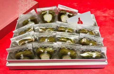 【京都パティスリーボゥ・ベル・ベル】ハートのマドレーヌお抹茶16個入り