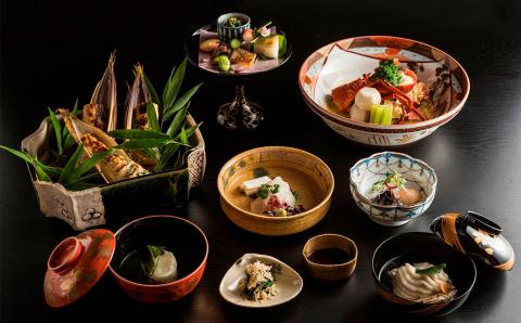 【芸舞妓お座敷遊び体験付き】　京料理プレミアムペア食事券　100万円コース