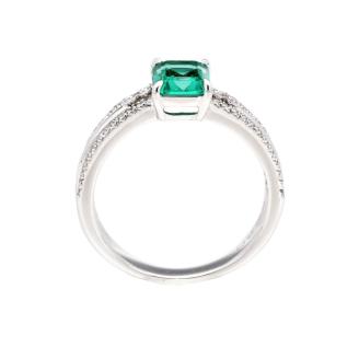 京セラ】クレサンベール〈エメラルド・天然ダイヤモンド〉リング【0.88ct/限定品/5月誕生石】: 京都市ANAのふるさと納税