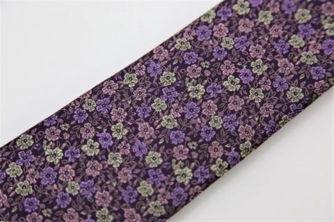 【西陣活性化を応援！】シルク１００％西陣織ネクタイ（小花柄・赤紫地）