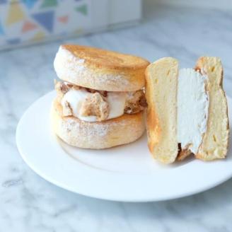 【ライオンカフェ】ふわふわパンケーキサンド10個入り