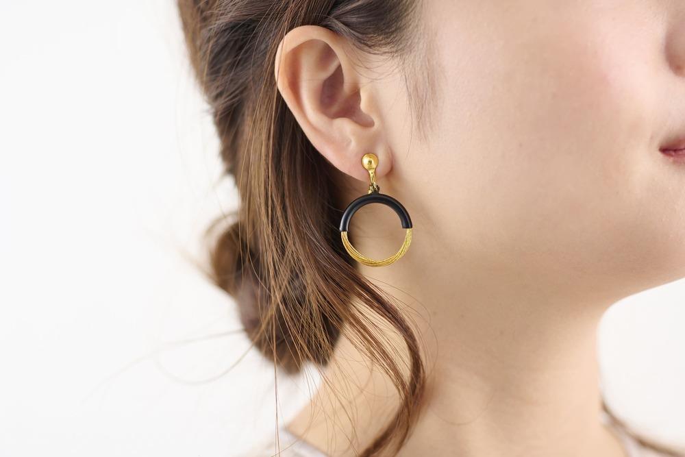 【寺島保太良商店】絲 tabane イヤリング［ 京都 工芸ブランド 絹素材 手作り 耳元アクセ 人気 おすすめ アクセサリー 上品 軽量 ギフト お取り寄せ 通販 送料無料 ふるさと納税 ］