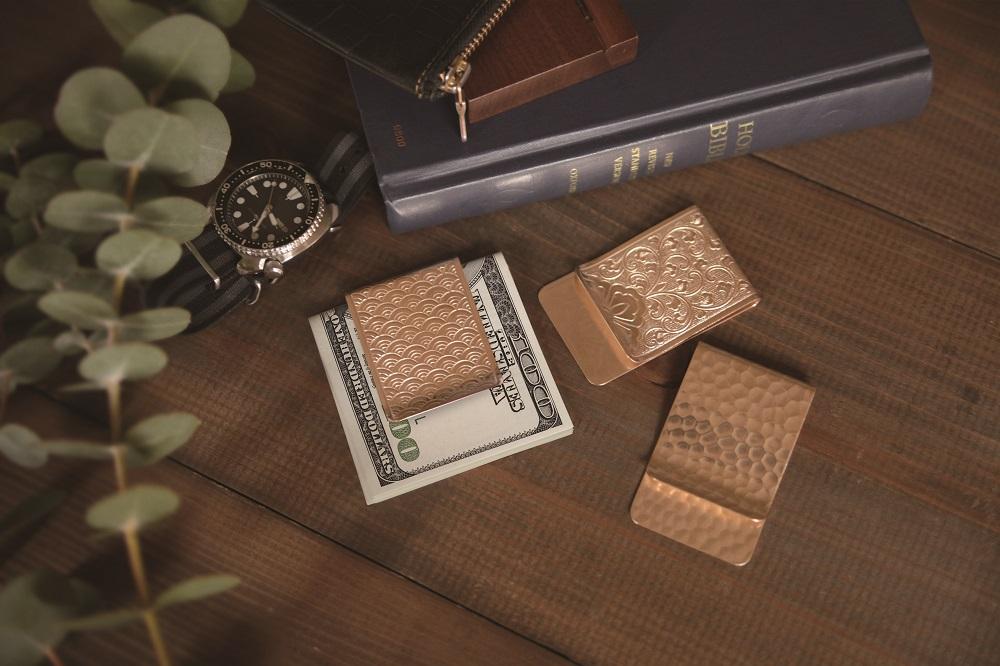 【錺之-KAZARINO-】錺之マネークリップ（青海波）