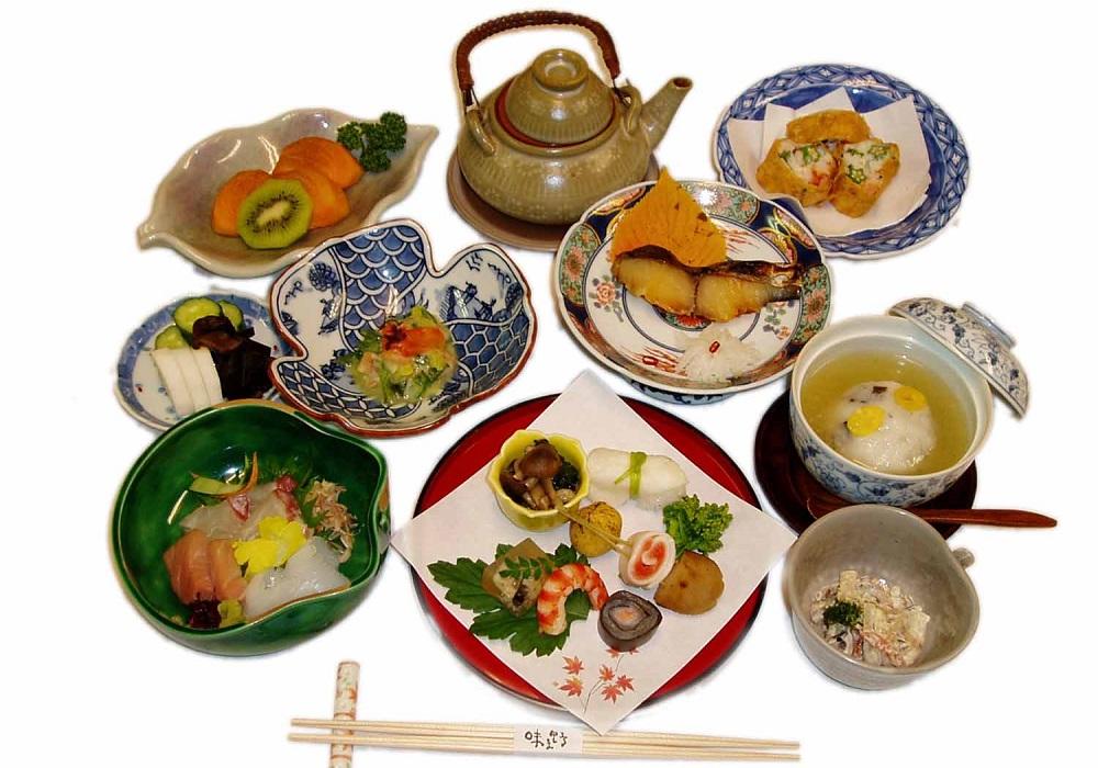 【京料理 味ま野】京都の旬のお料理ペアお食事券［ 京都 料亭 京料理 食事 ランチ ディナー 人気 おすすめ 老舗 グルメ チケット 割引 ］