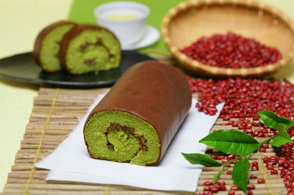 【三源庵】ロールカステラ２本セット(丹波黒豆・宇治抹茶)［ 京都 スイーツ かすてら 抹茶 おいしい 人気 おすすめ お取り寄せ お菓子 和菓子 ］ 