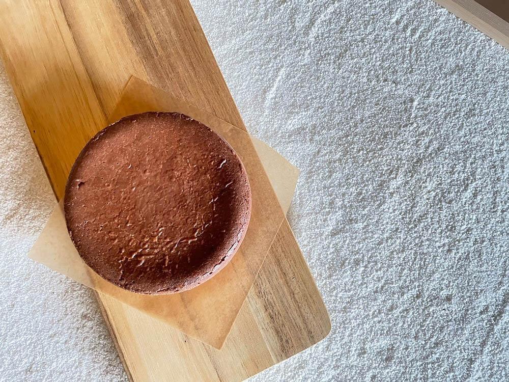 【京都チーズケーキ博物館】カマンベールのニューヨークチーズケーキ（カカオ）［ 京都 スイーツ ケーキ おいしい 人気 おすすめ お取り寄せ お菓子 洋菓子 ］ 